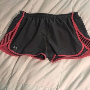 Active wear shorts